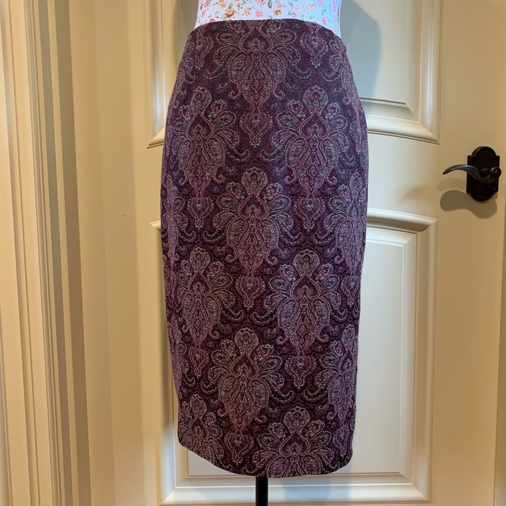 Larry Levine Beautiful print skirt